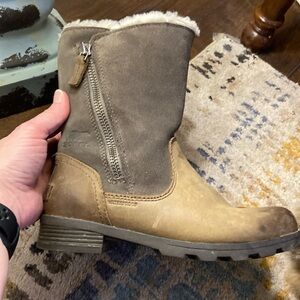 Sorel boots- ladies sz 5- super cute